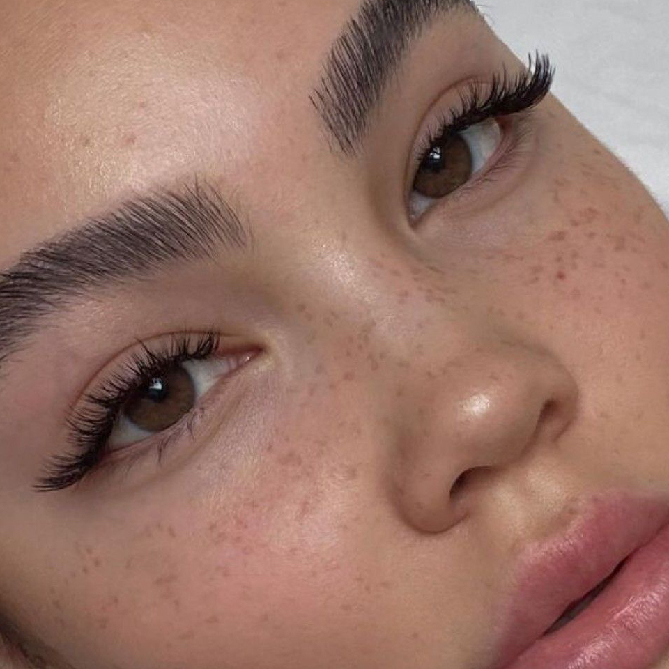 наращивание ресниц 2D