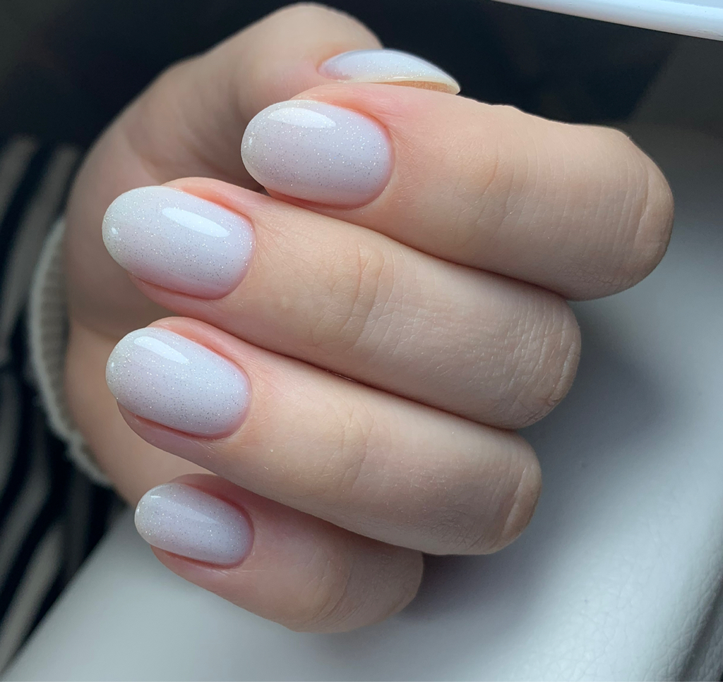 Маникюр с укреплением длина Natural