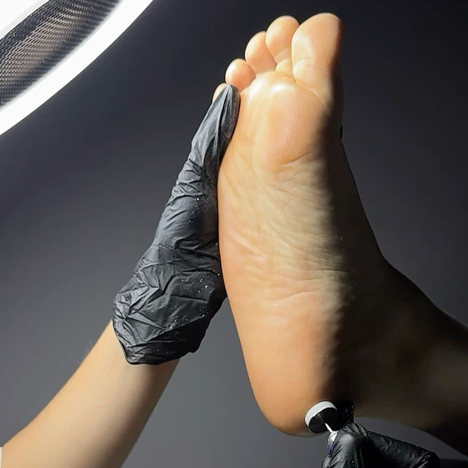 Педикюр (обработка стоп)Smart