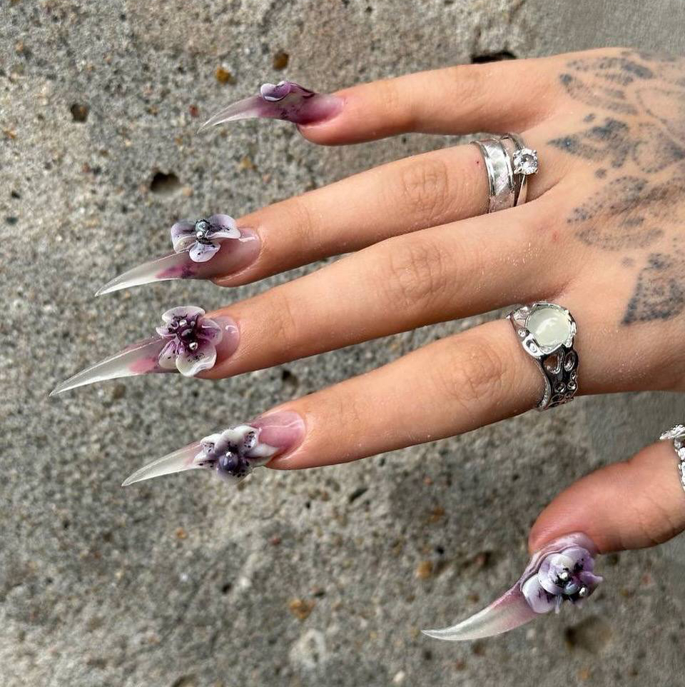 Коррекция «когтей» с любым дизайном