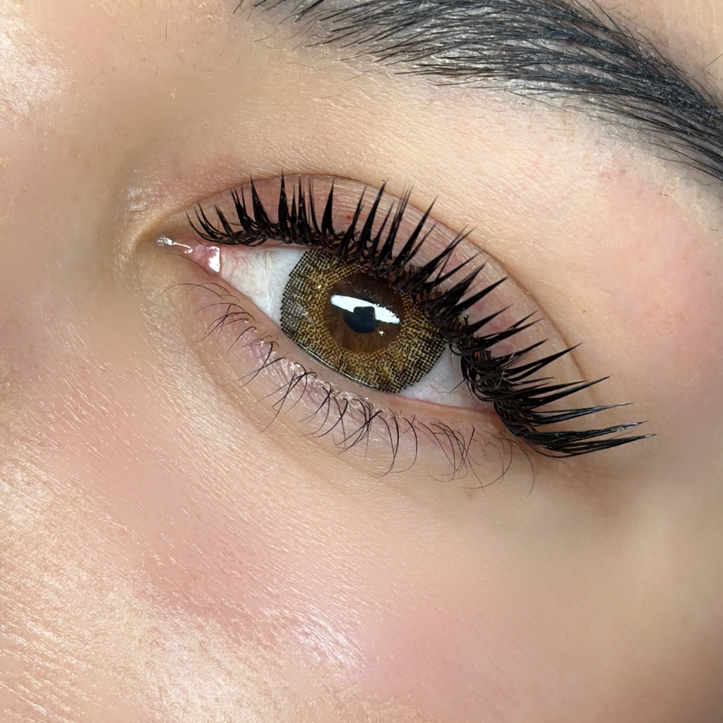 Наращивание ресниц 1-5D и Мастер Алина