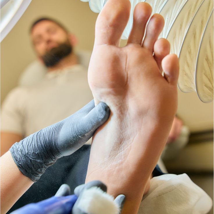 Педикюр мужской (обработка стопы и пальчиков)