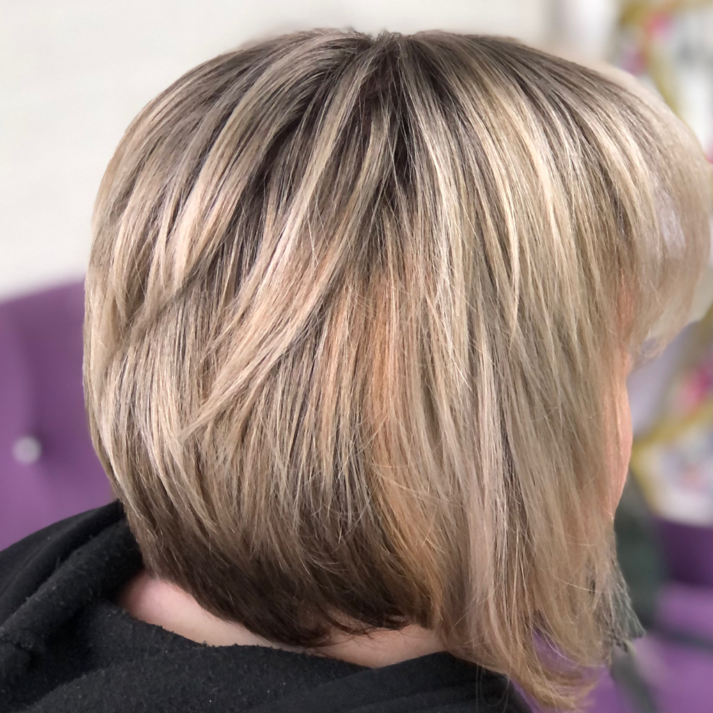 Стрижка женская(короткие волосы)