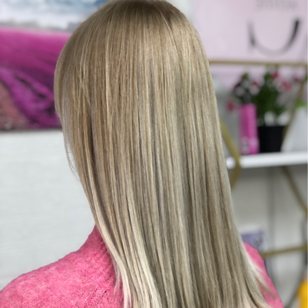 Женская стрижка (длинные волосы)