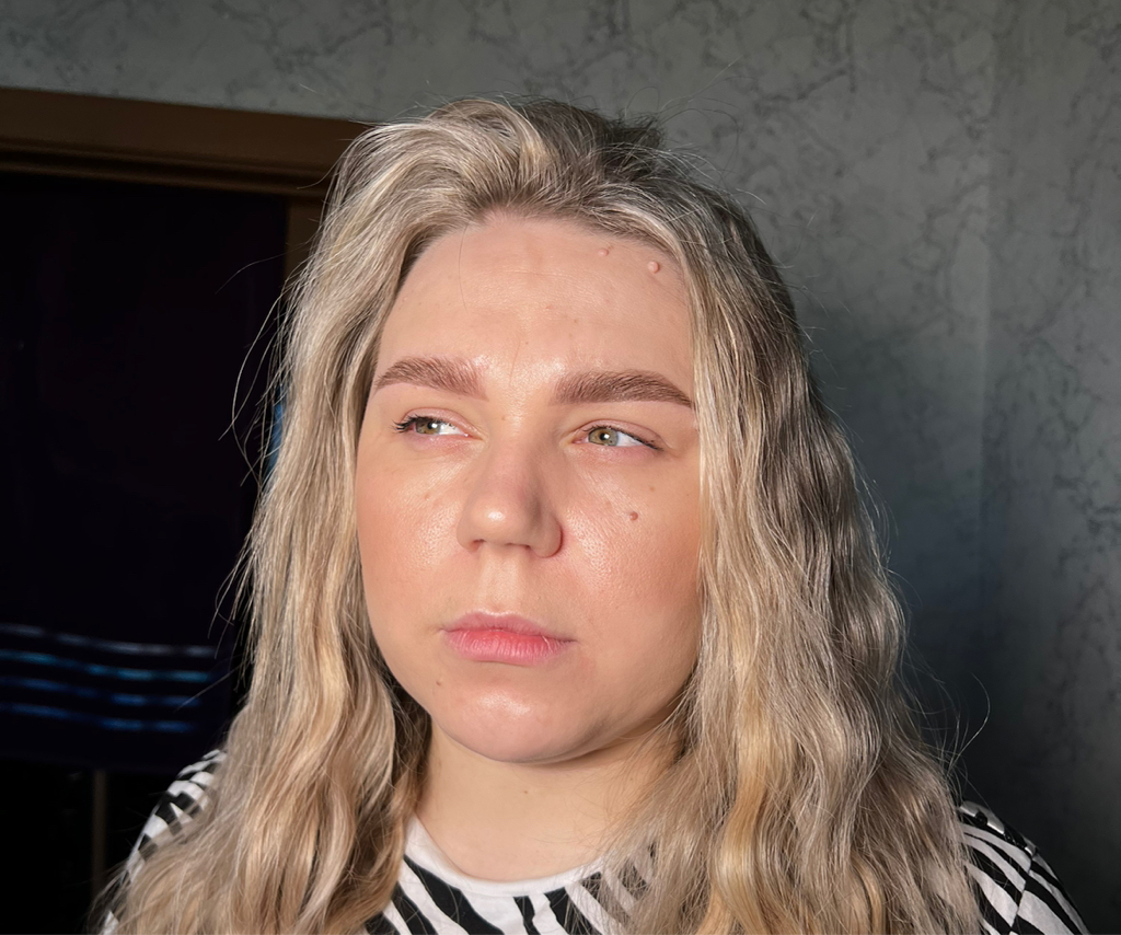 Коррекция бровей