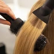 Укладка феном женской стрижки