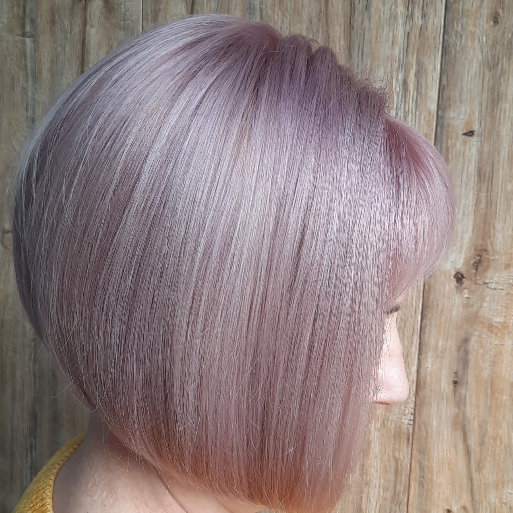 Total Blond. Осветление волос с последующим тонированием.