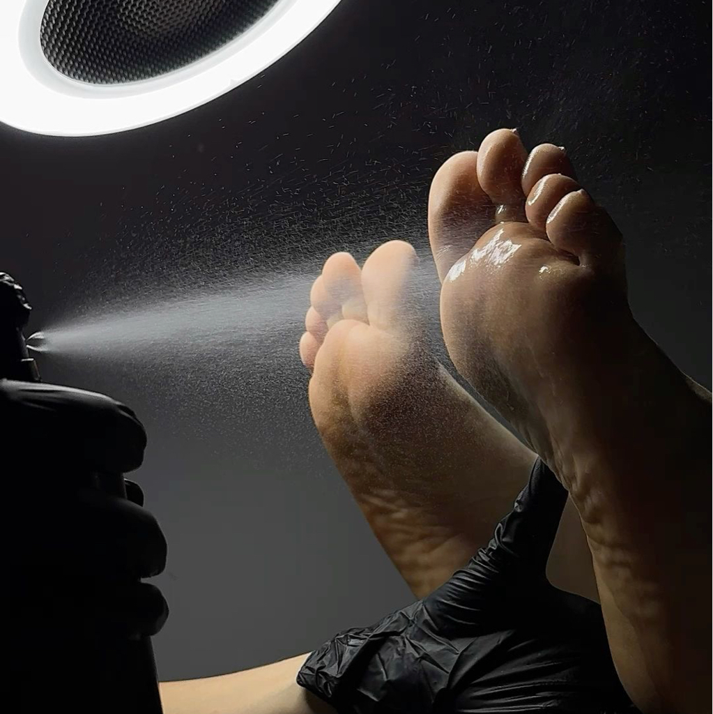 Педикюр с обработкой стопы без покрытия