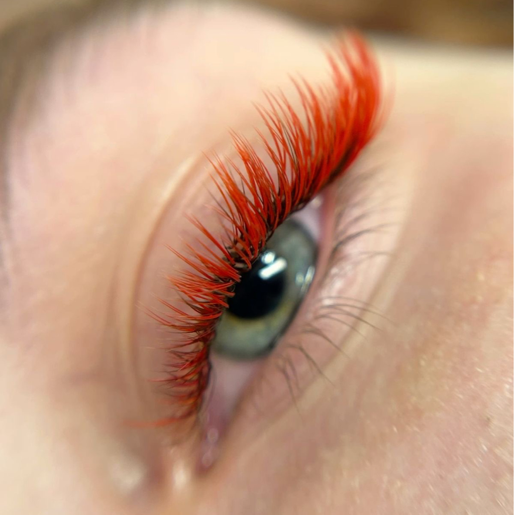 Доплата за цветное наращивание/с блестками всех ресниц