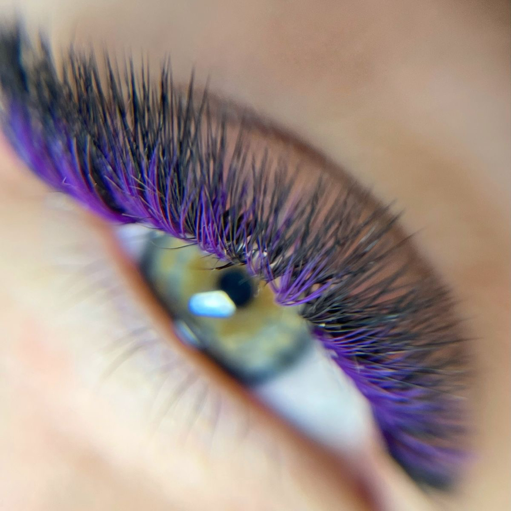 Доплата за эффект цветной подводки или с блестками