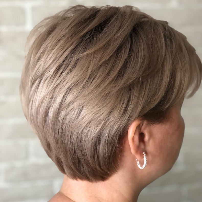 Стрижка женская