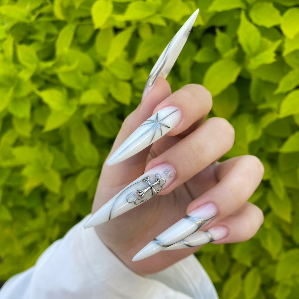 Наращивание ногтей с покрытием