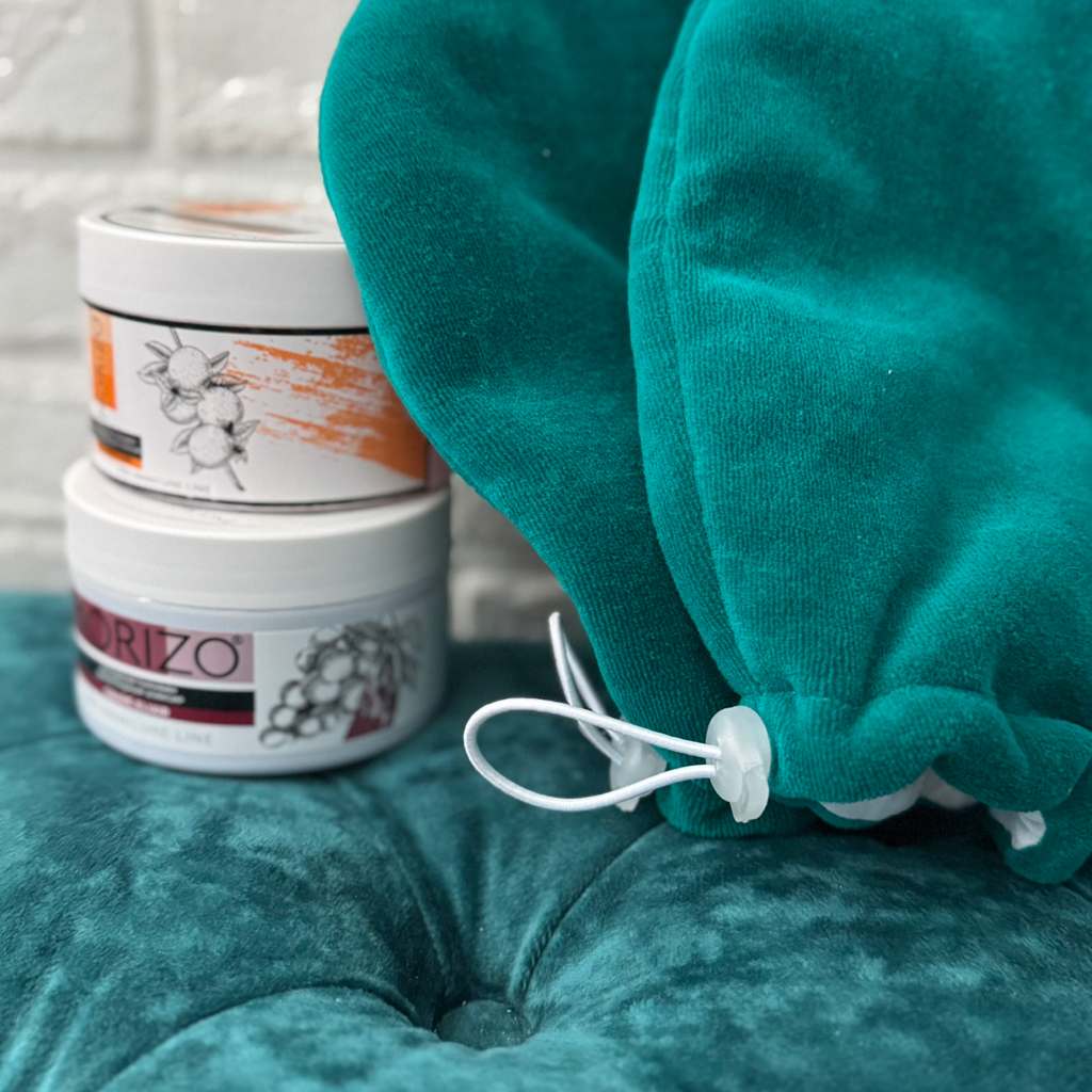 Нанесение холодного парафина на руки