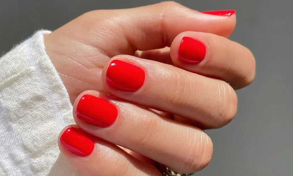 Маникюр+укрепление гелем+однотонное покрытие (снятие входит)