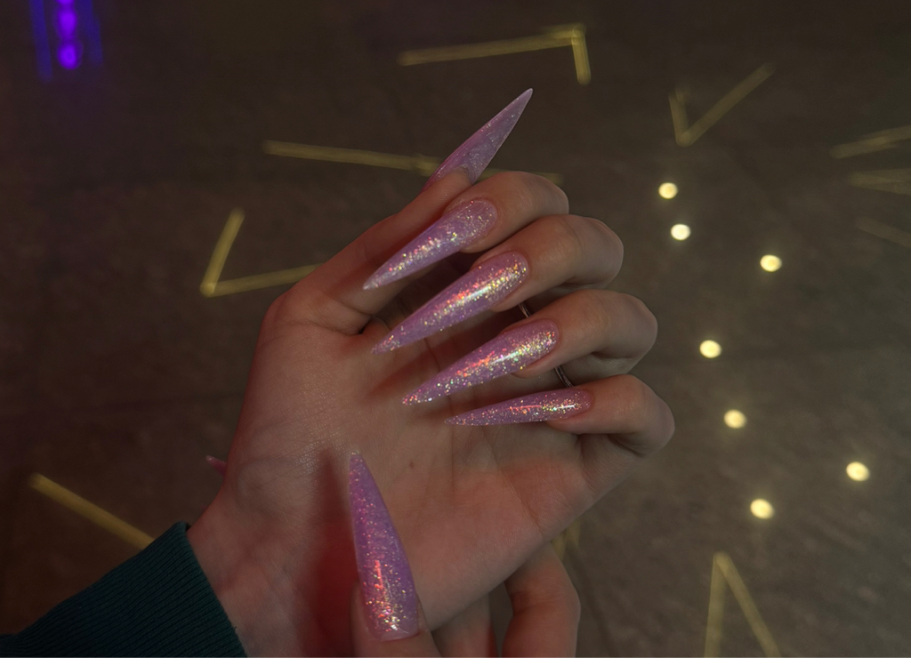 Наращивание ногтей , однотонное покрытие