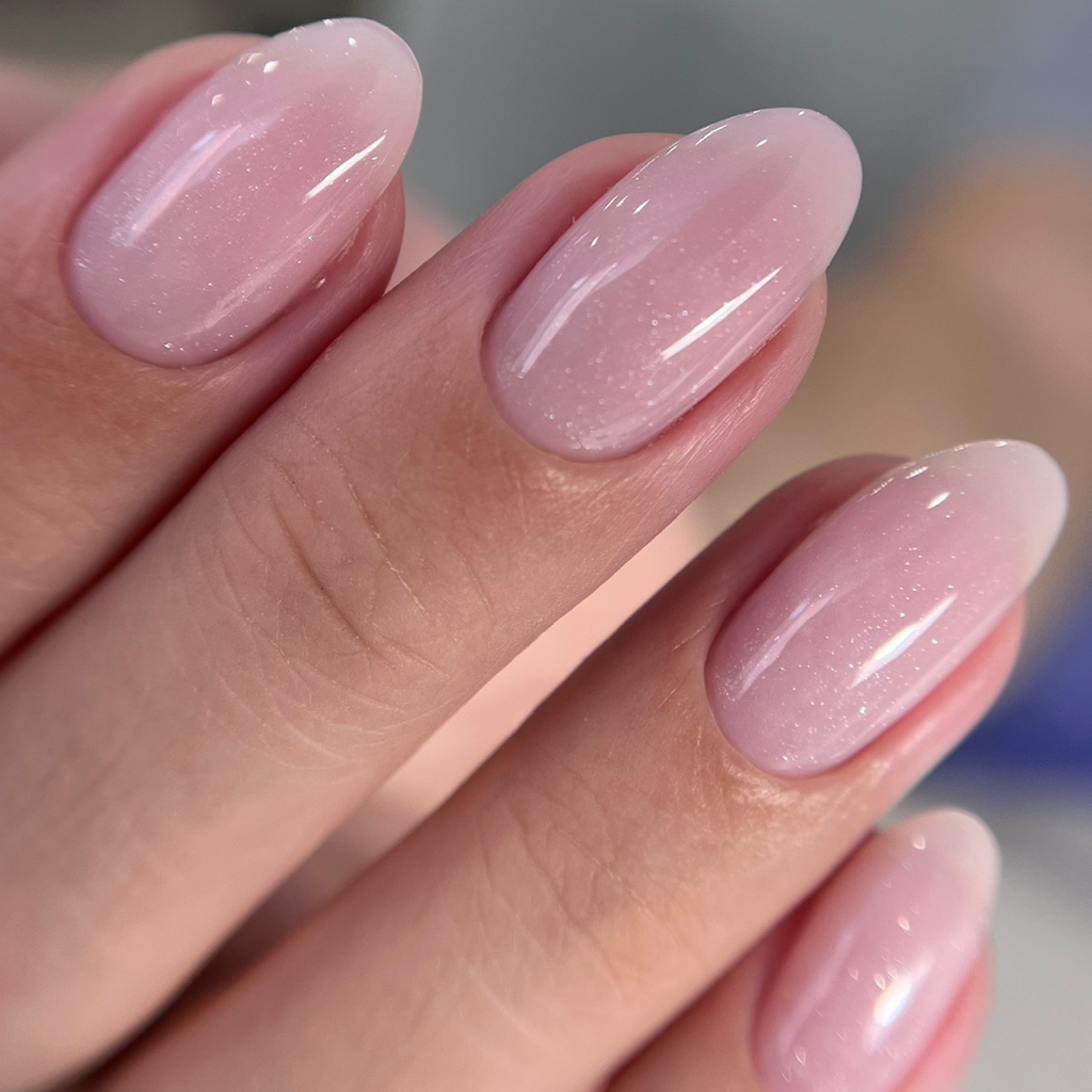 Маникюр с покрытием гель-лак
