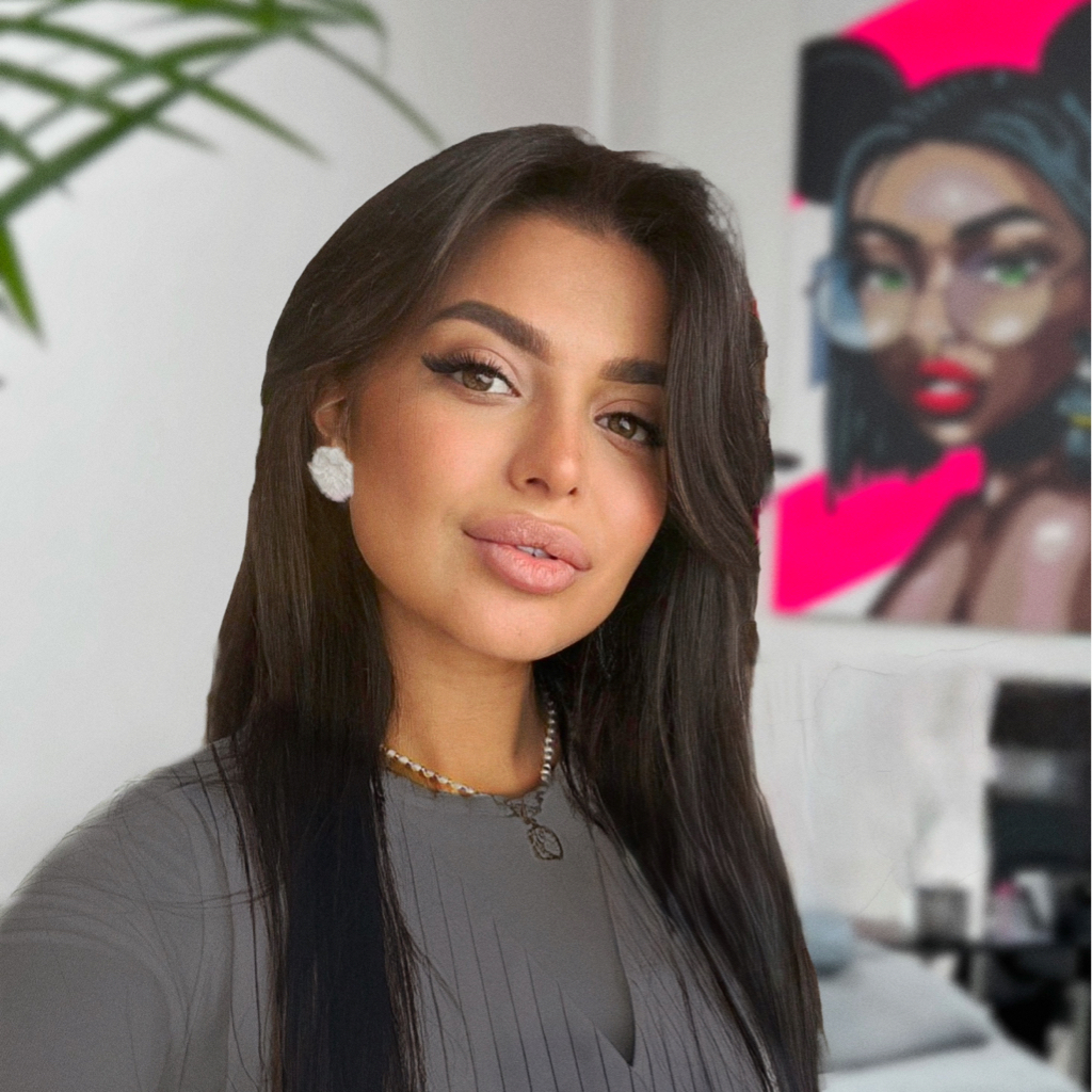 Александра