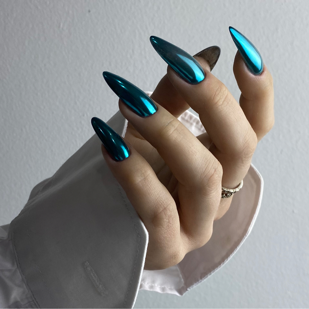 Наращивание ногтей