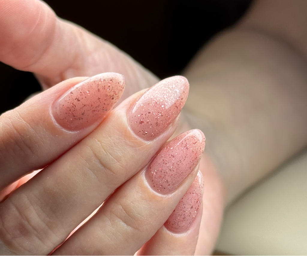 Маникюр +однотон