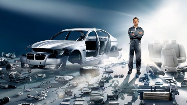 Осмотр автомобиля на подъёмнике