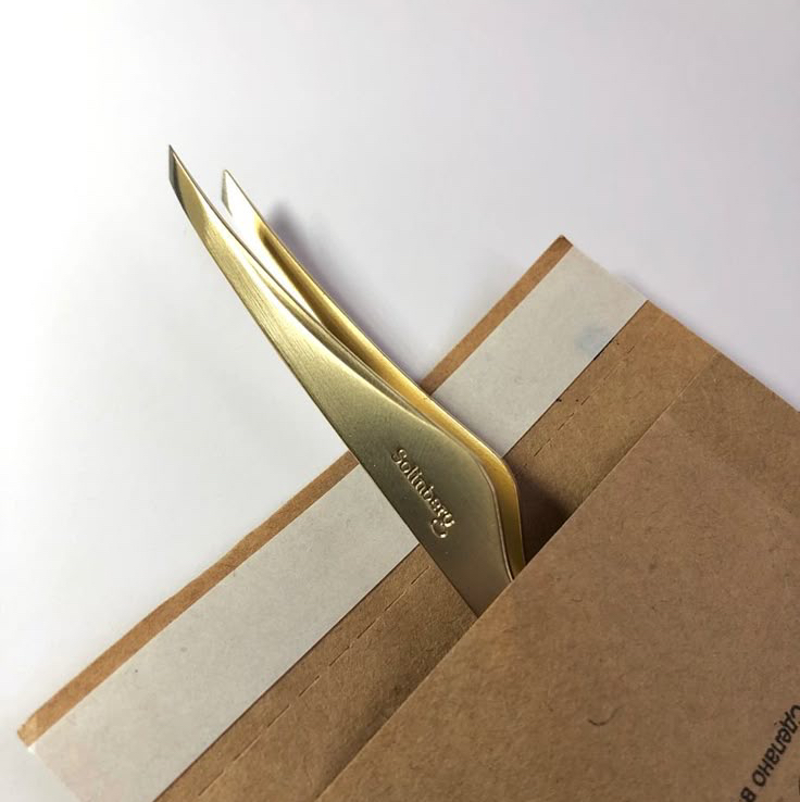 Архитектура бровей пинцетом (стажер)