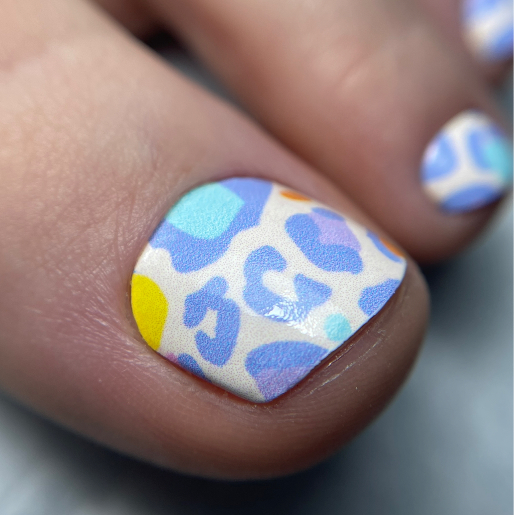 Обработка ногтей покрытие пленки