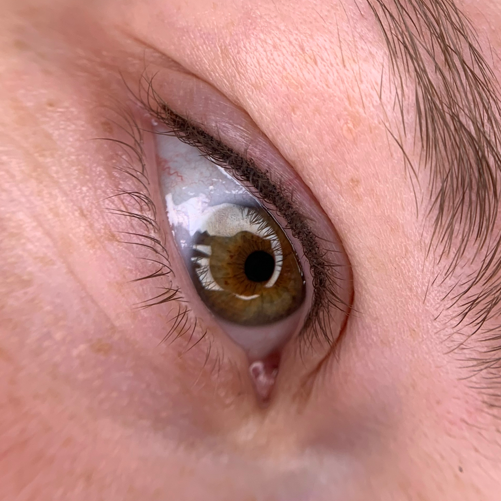 Коррекция перманентного макияжа век - межресничка