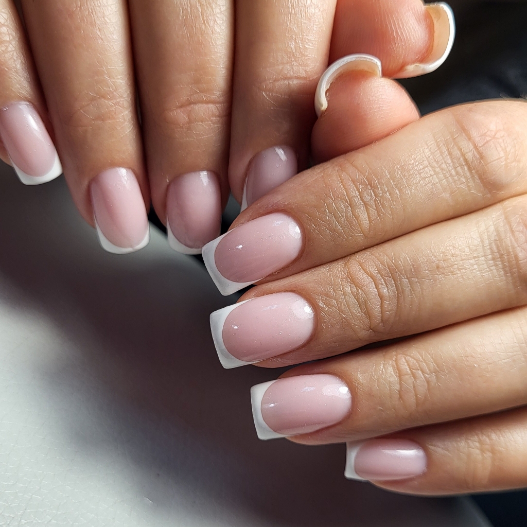 Маникюр с покрытием + ФРЕНЧ