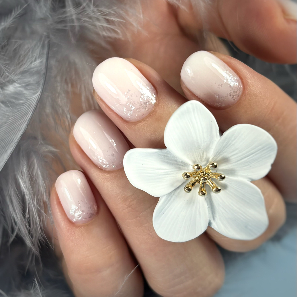 Маникюр комбинированный (короткие ногти)