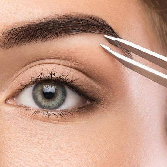 Коррекция бровей