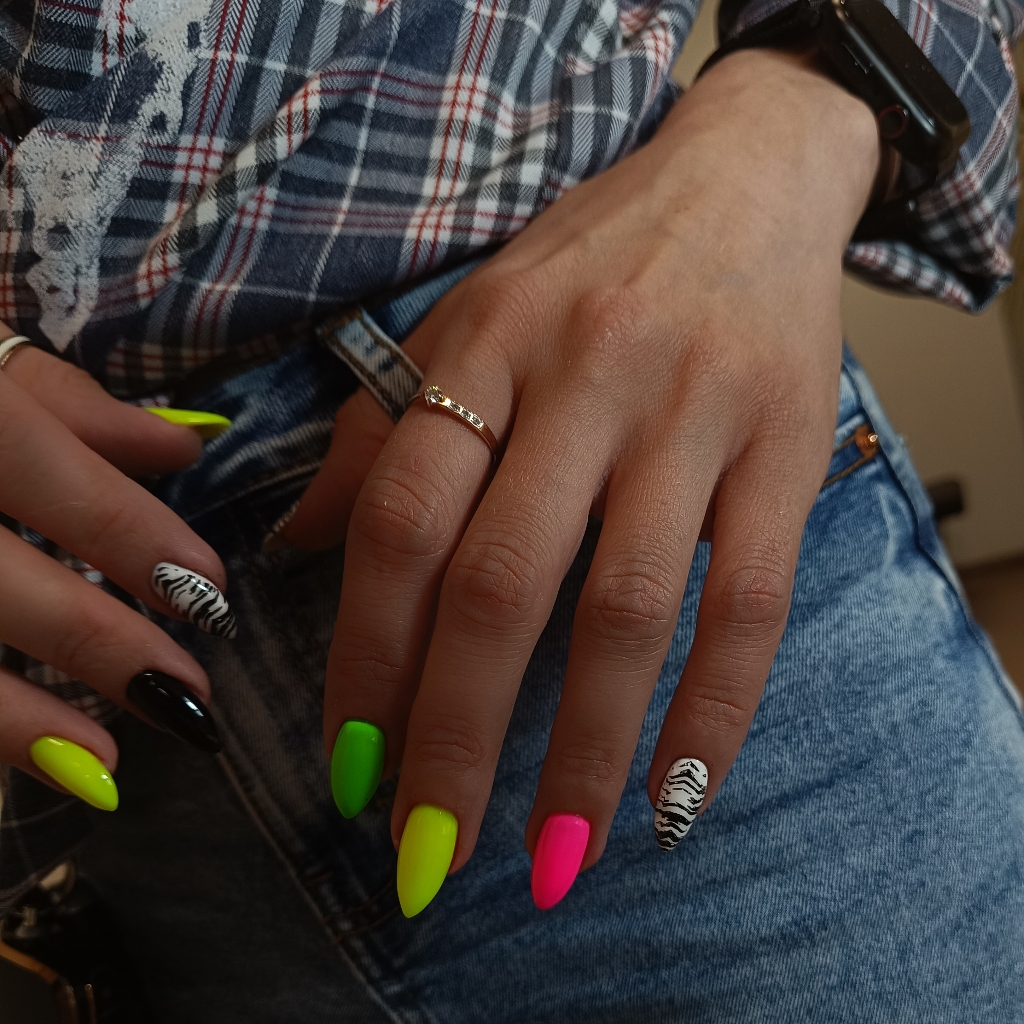 Маникюр с покрытием гель-лак