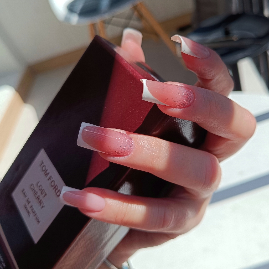 Наращивание ногтей