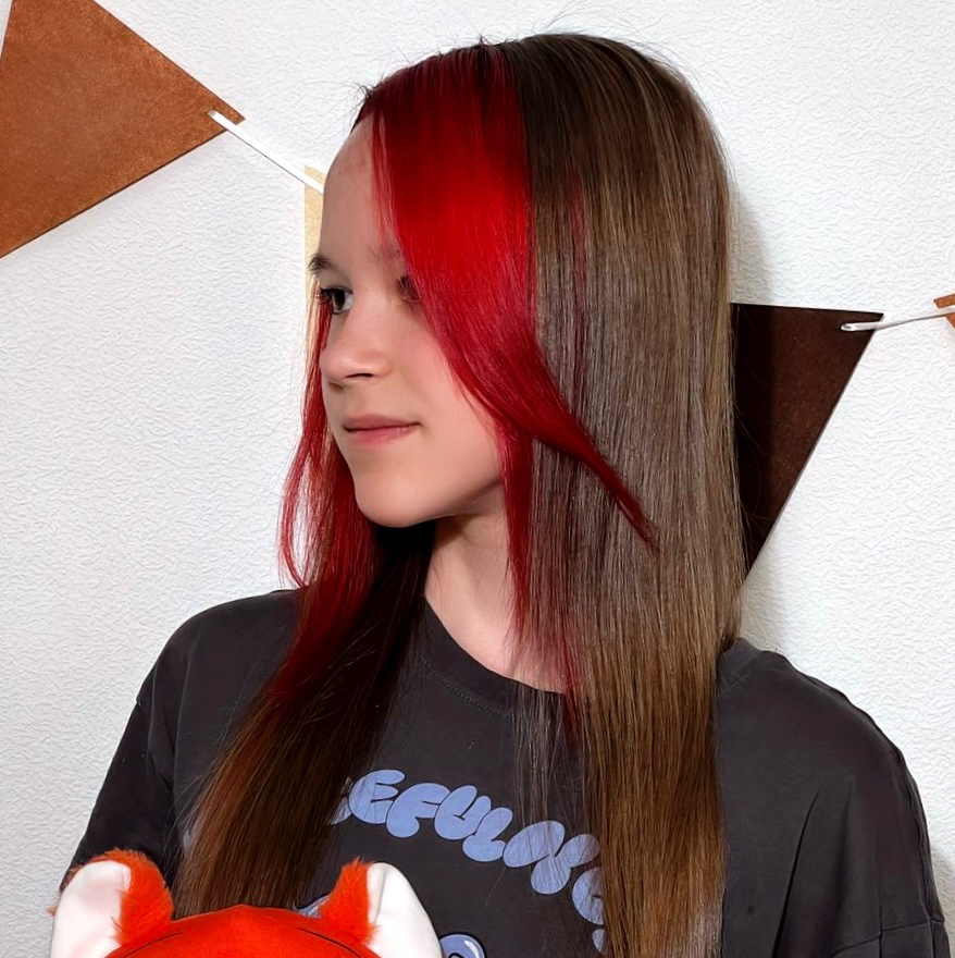 🔸Для Девочки: КОНТУРИНГ ОБЕСЦВЕЧИВАНИЕ порошком + ОКРАШИВАНИЕ [Яркие пряди у лица или кончики] любая длина