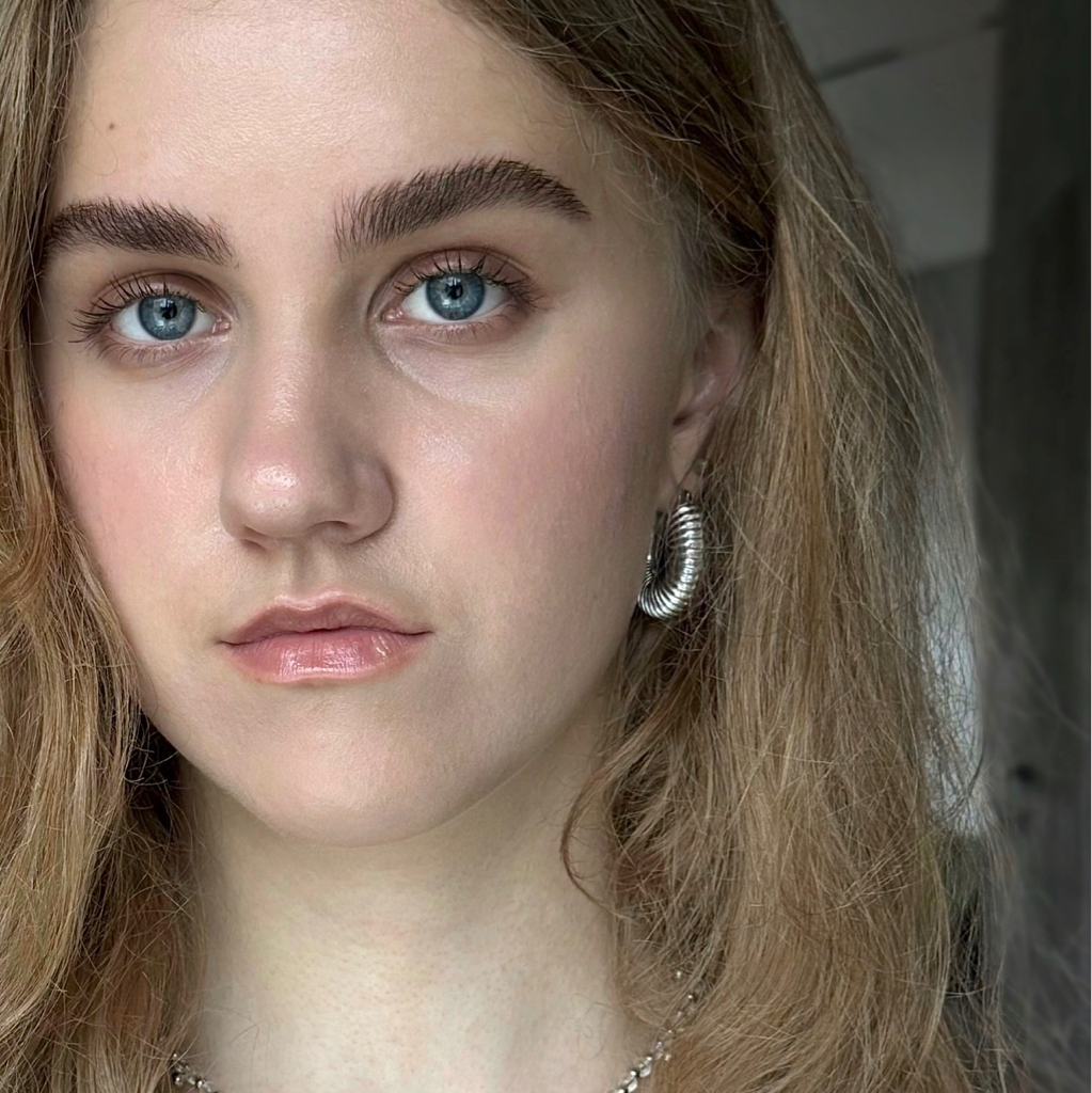 Оформление бровей (окрашивание, коррекция)