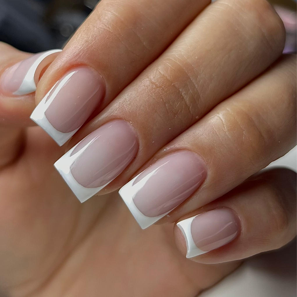 Французский маникюр