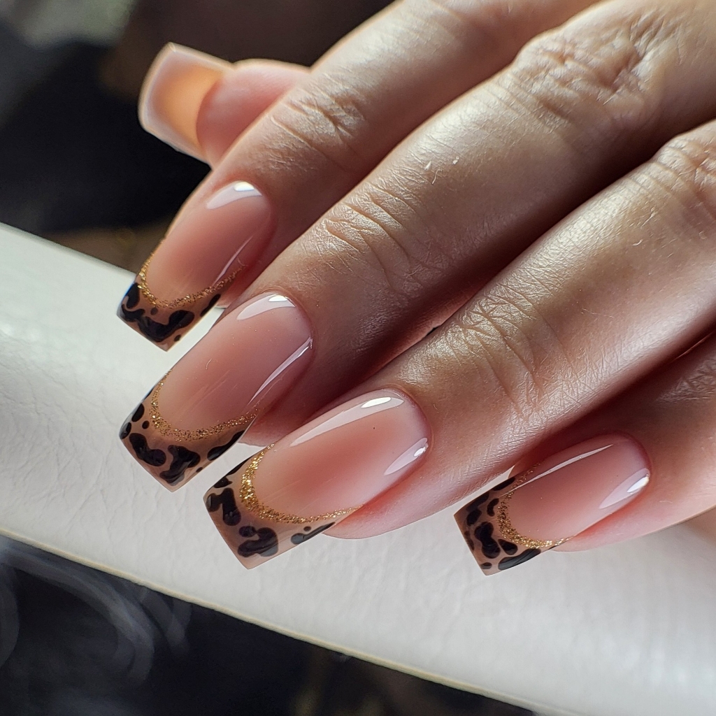 Маникюр с покрытием гель-лак