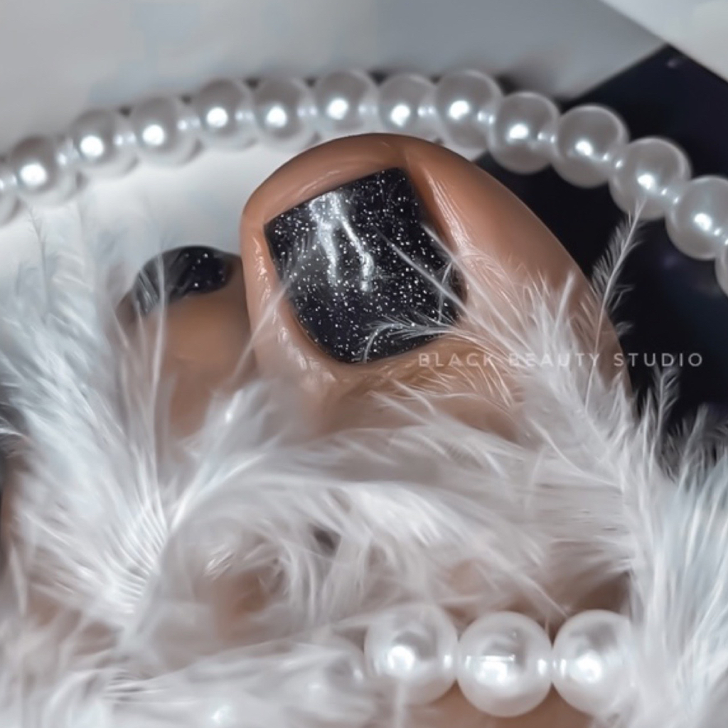 Педикюр (обработка пальчиков с покрытием гель-лак)