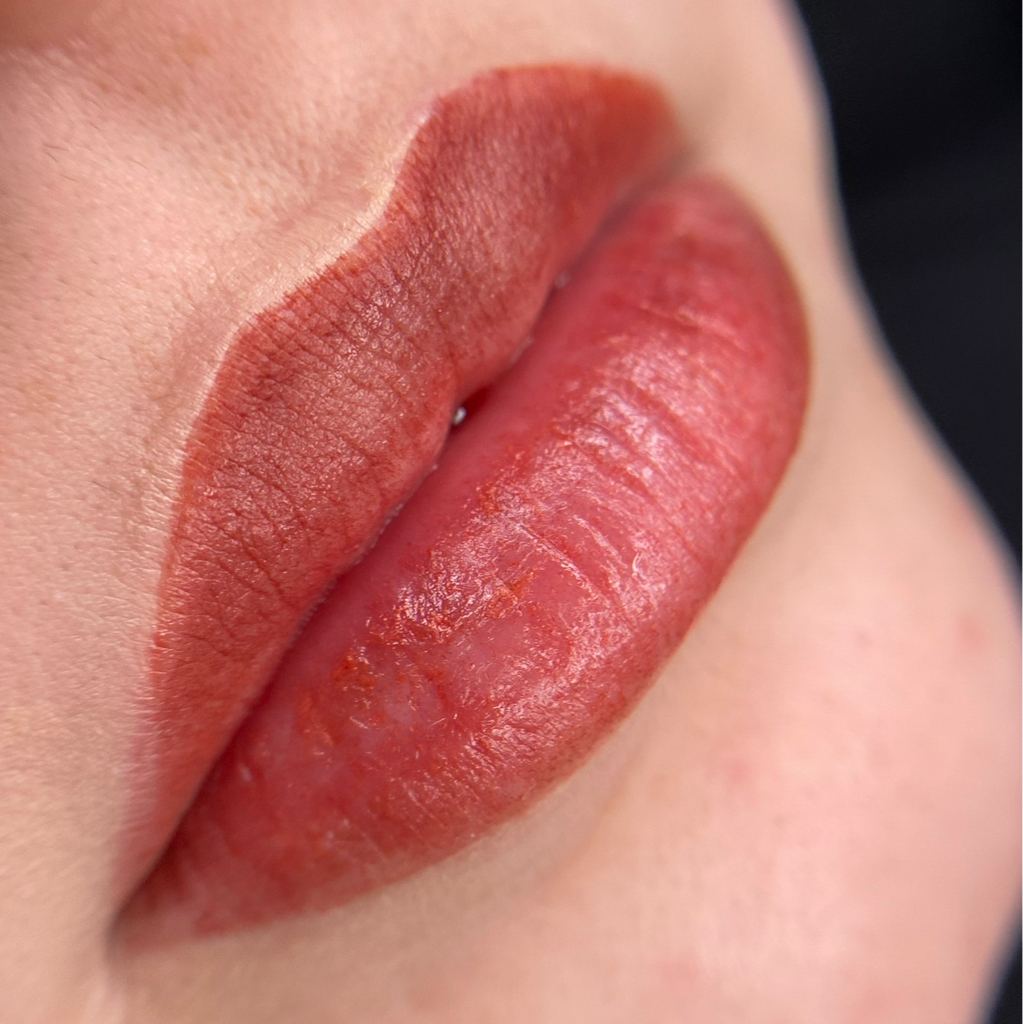 Перманентный макияж - ГУБЫ