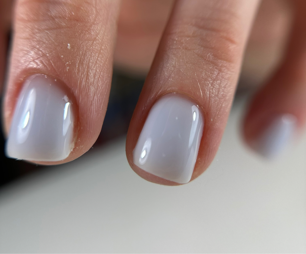 Маникюр с покрытием гель-лак