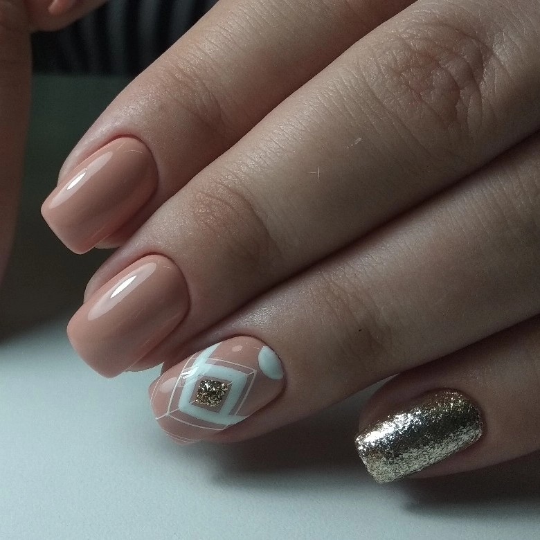 Маникюр с покрытием