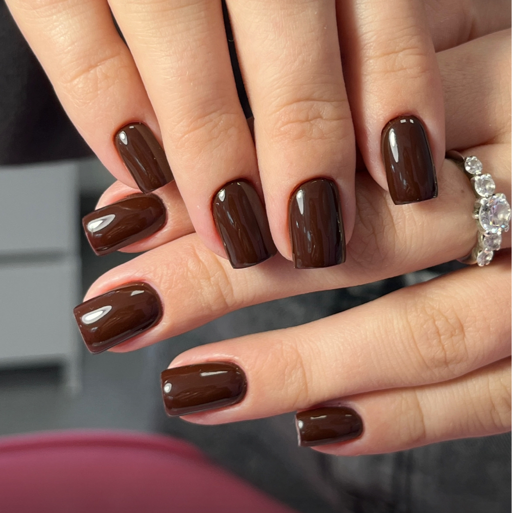 Комплекс «Standard Pink + гель-лак»: комби маникюр + укрепление гелем/базой, покрытие гель-лак, выравнивание, ремонт до 2-х ногтей