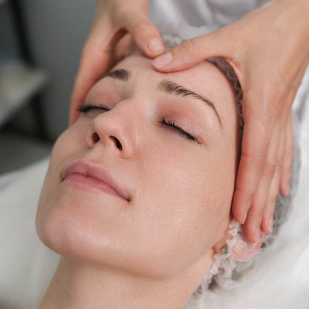 Массаж лица, поверхностный пилинг, маска для лица