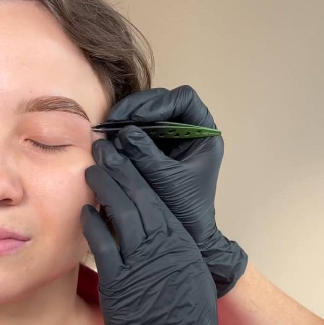 Брови /коррекция для женщин