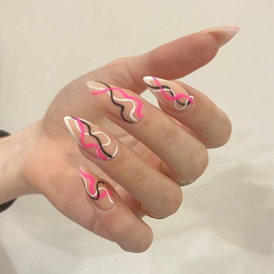 Комплекс УЛЬТРА: снятие, маникюр, однотонное покрытие гель-лак+укрепление и выравнивание архитектуры