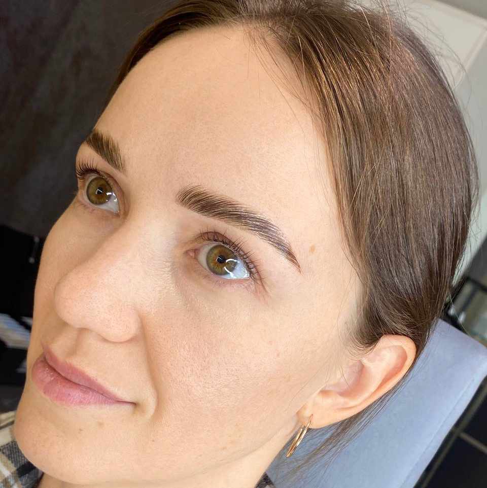 Комплекс! Ламинирование бровей (долговременная укладка) + ламинирование ресниц