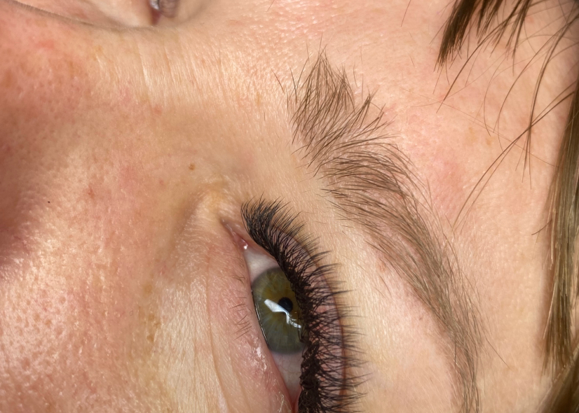 Наращивание ресниц 4 д