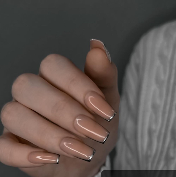 Наращивание ногтей