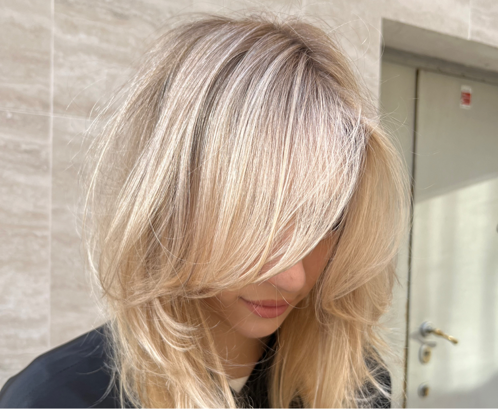 Женская стрижка «ВСЁ ВКЛЮЧЕНО» (пилинг для кожи головы уход для волос +стрижка+укладка)