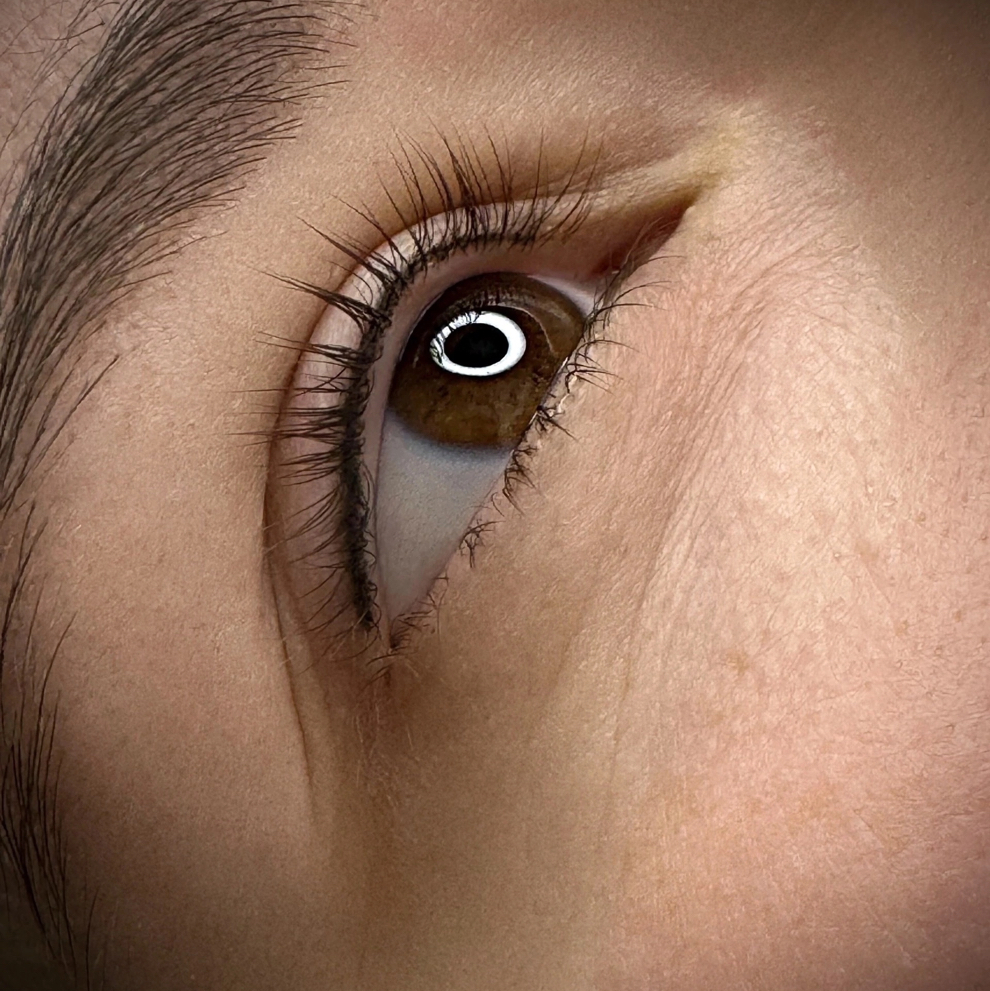 Перманентный макияж межресничного пространства