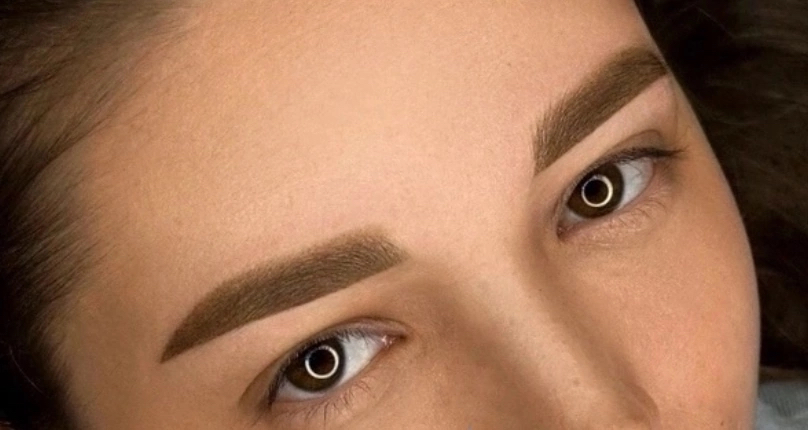 Перманентный макияж бровей